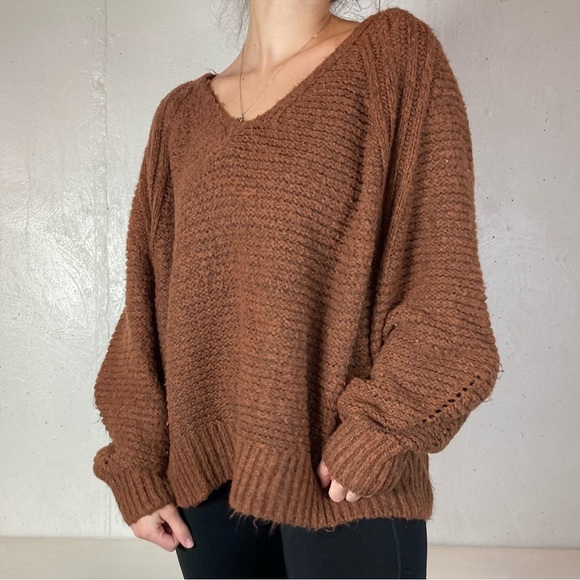 Universal Thread Chunky Knit Brown Fuzzy V Neck Sweater - Picture 9 of 11